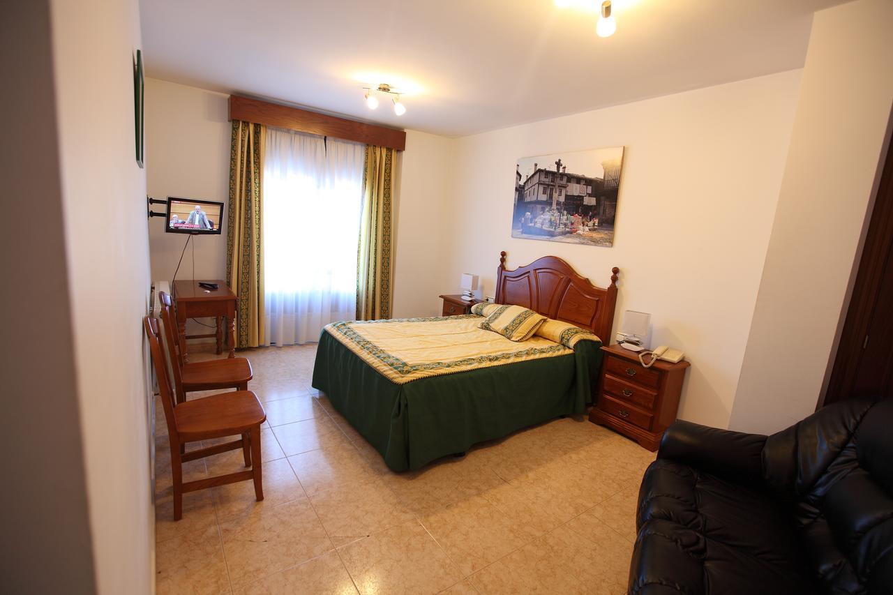 Hostal San Blas 라 알베르카 외부 사진